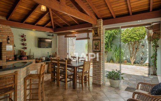Casa de Condomínio à venda