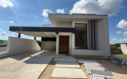 Casa em Condomínio à venda