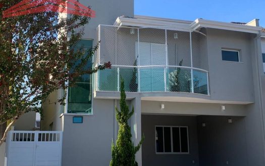 Casa em Condomínio à venda