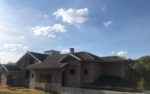 Casa em Condomínio à venda