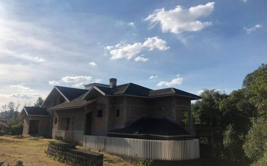 Casa em Condomínio à venda