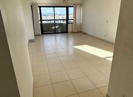 Apartamento à venda