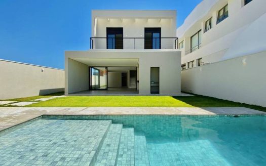 Casa em Condomínio à venda