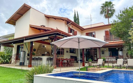 Casa em Condomínio à venda
