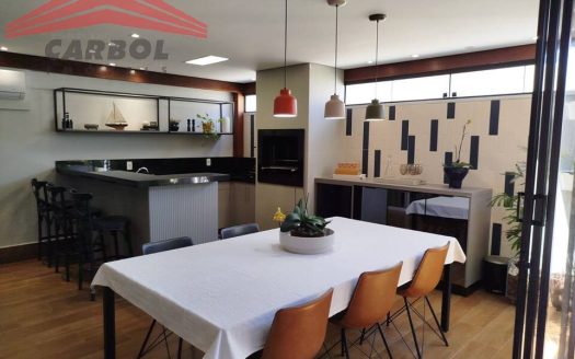 Casa em Condomínio à venda