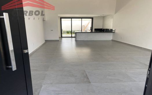 Casa em Condomínio à venda