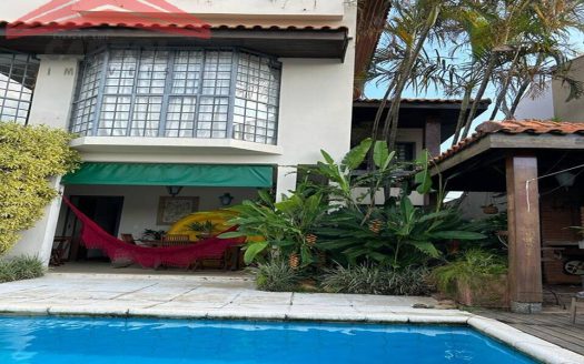 Casa em Condomínio à venda