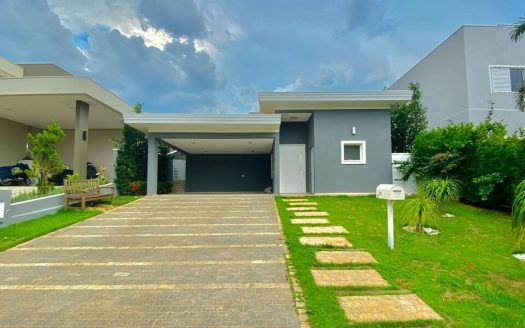 Casa em Condomínio à venda