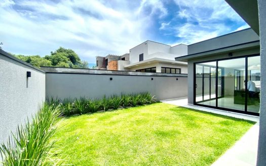Casa em Condomínio à venda