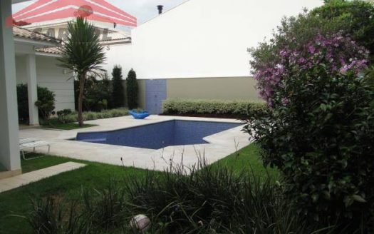 Casa em Condomínio à venda