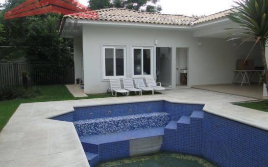 Casa em Condomínio à venda