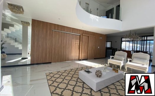Casa em Condomínio à venda
