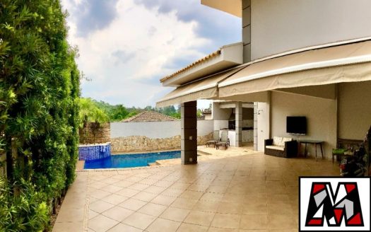 Casa em Condomínio à venda