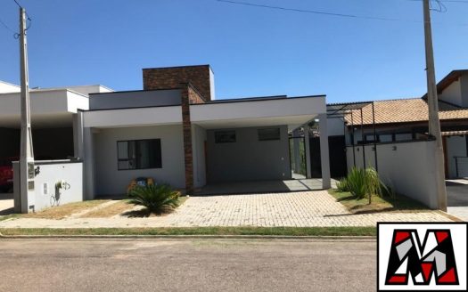 Casa em Condomínio à venda