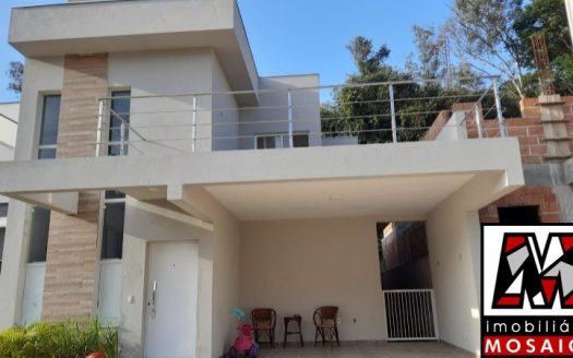 Casa em Condomínio à venda