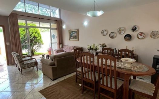 Casa em Condomínio à venda