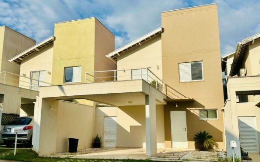 Casa em Condomínio à venda