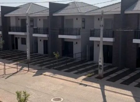 Casa em Condomínio à venda