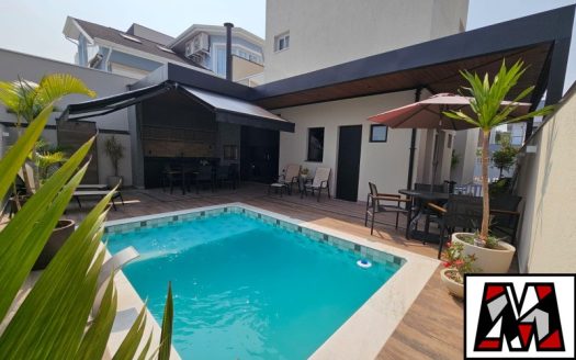 Casa em Condomínio à venda