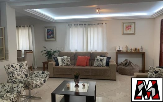 Casa em Condomínio à venda