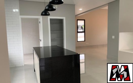 Casa em Condomínio à venda