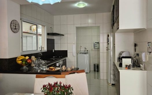 Casa em Condomínio à venda