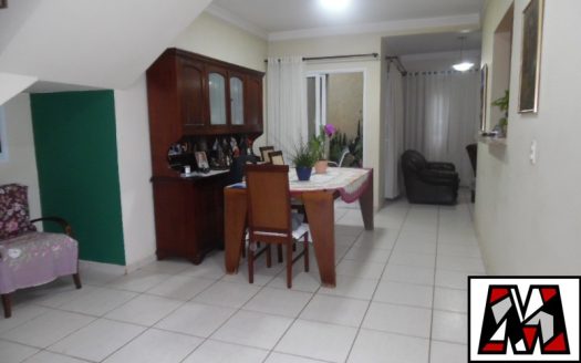 Casa em Condomínio à venda