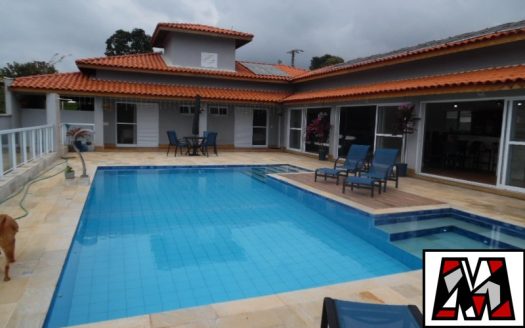 Casa em Condomínio à venda