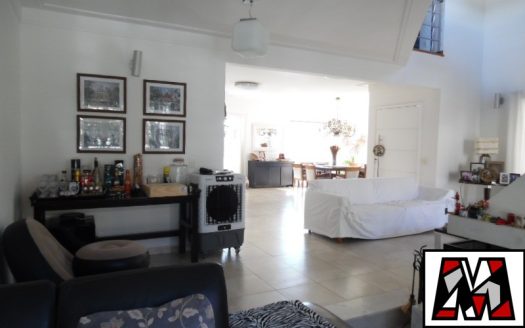 Casa em Condomínio à venda