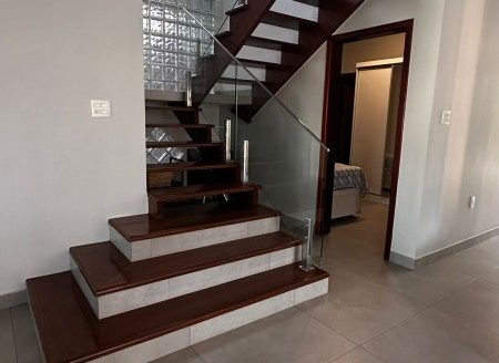 Casa em Condomínio à venda