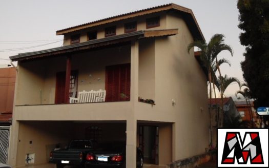 Casa em Condomínio à venda