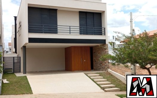 Casa em Condomínio à venda