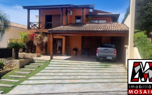 Casa em Condomínio à venda