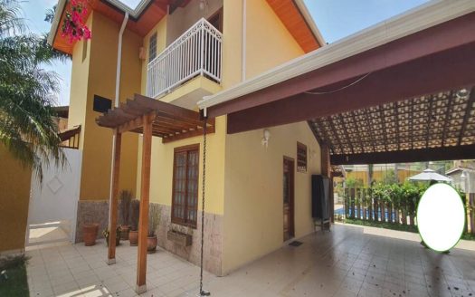 Casa em Condomínio à venda