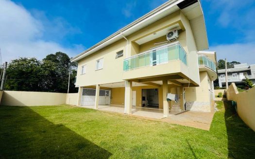 Casa em Condomínio à venda
