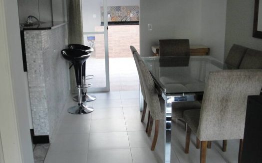 Casa em Condomínio à venda