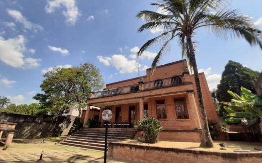 Casa em Condomínio à venda