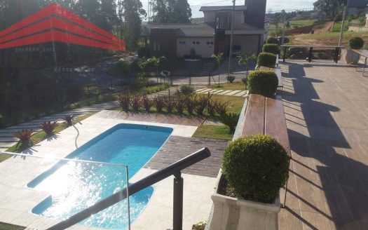 Casa em Condomínio à venda