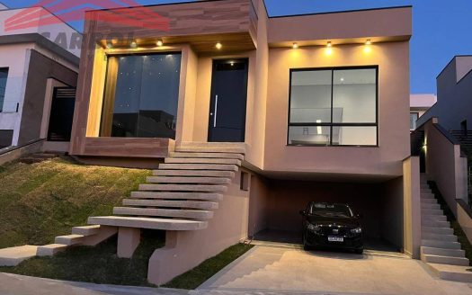 Casa em Condomínio à venda