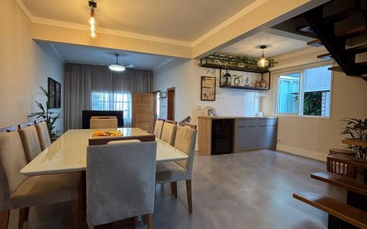 Casa em Condomínio à venda