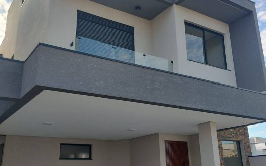 Casa em Condomínio à venda