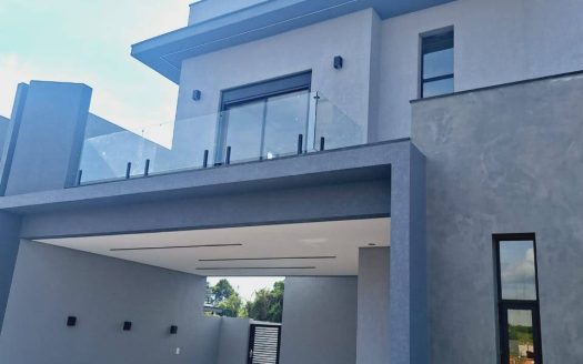 Casa em Condomínio à venda