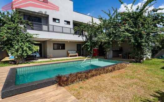 Casa em Condomínio à venda