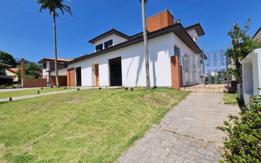 Casa em Condomínio à venda