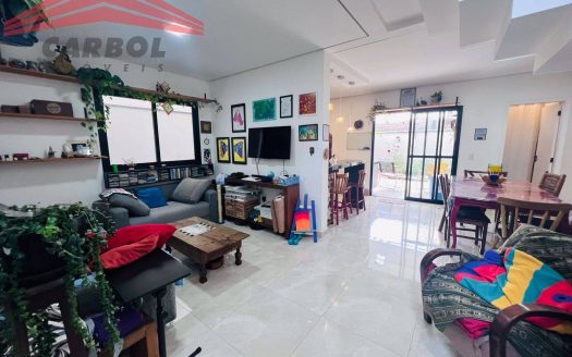 Casa em Condomínio à venda