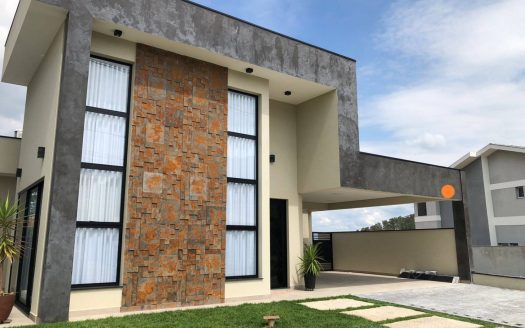 Casa em Condomínio à venda