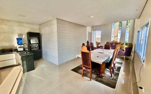 Casa em Condomínio à venda