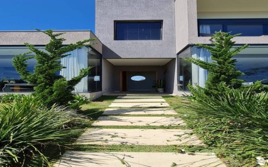 Casa em Condomínio à venda
