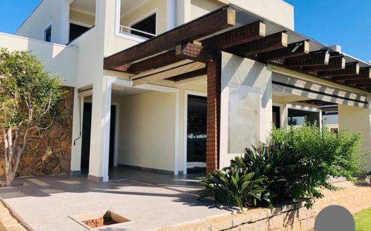 Casa em Condomínio à venda