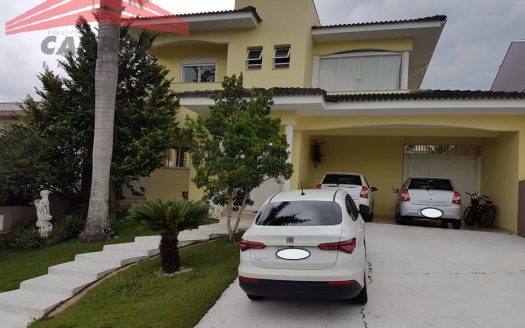 Casa em Condomínio à venda